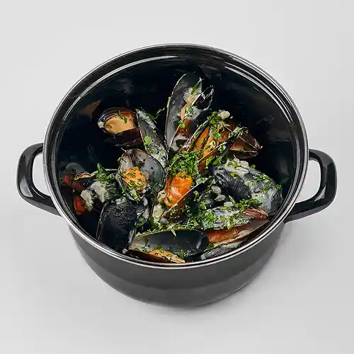 Мідії, морепродукти